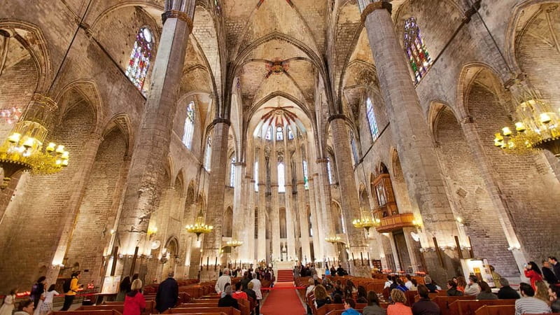 Barcelona: Santa Maria del Mar Tour & Terrace Access - From interior awe to rooftop math: the 360° terrace stop