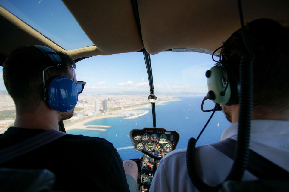 Barcelona: Scenic Helicopter Flight - Aircraft Size and Group Splitting: Why It Matters for Your Comfort