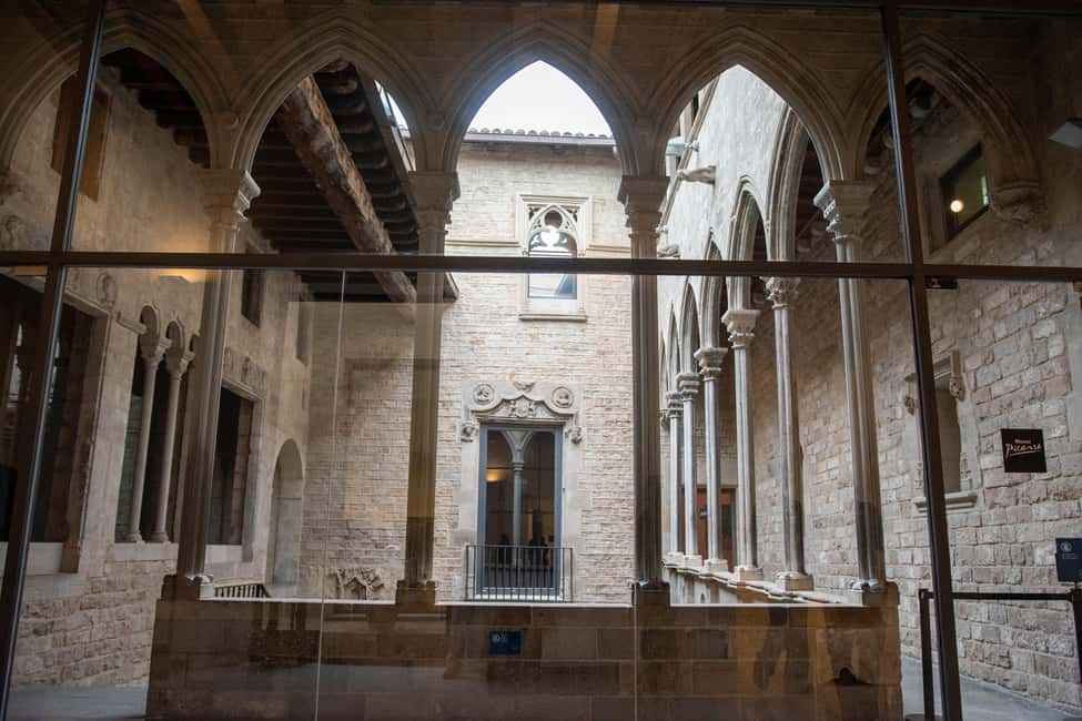 Barcelona: Skip-the-Line Guided Tour of the Picasso Museum - One thing to keep in mind about last-minute changes