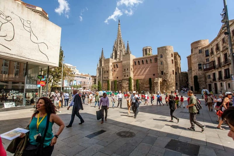 Barcelona: Small Group Picasso Tour with Picasso Museum - Els Quatre Gats: Café Culture With Real Picasso Cred