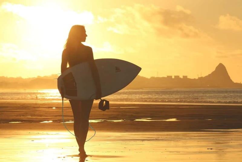 Barcelona: Sunrise or Sunset Paddle Surf with Photos - Why Port Olímpic at golden hour makes paddle surfing feel special
