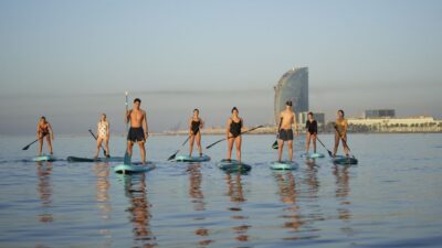 Barcelona: Sunrise Paddleboarding with Instructor and Photos - The 10-minute class: how you learn without feeling rushed