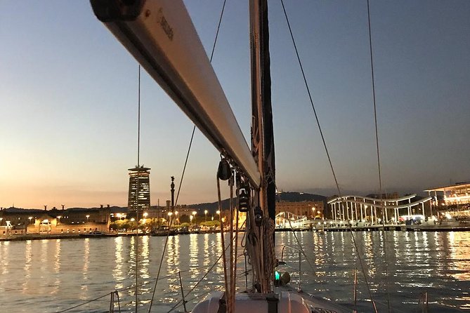 Barcelona Sunset and Day Sailing Cruise - Meeting at Moll de la Marina: how to avoid the stress