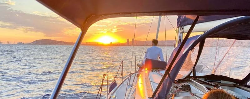 Barcelona: Sunset Boat Trip with Cava Wine and Snacks - Why a Barcelona sunset sail feels like a cheat code