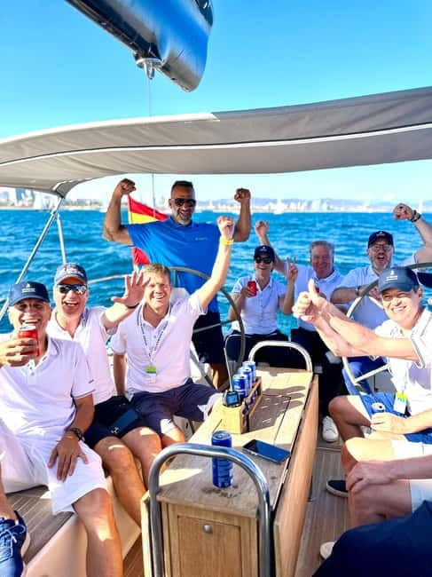 Barcelona: Sunset or Afternoon Yacht Cruise with Drinks - Open Bar on the Water: Drinks and Snacks That Make It Feel Worth It