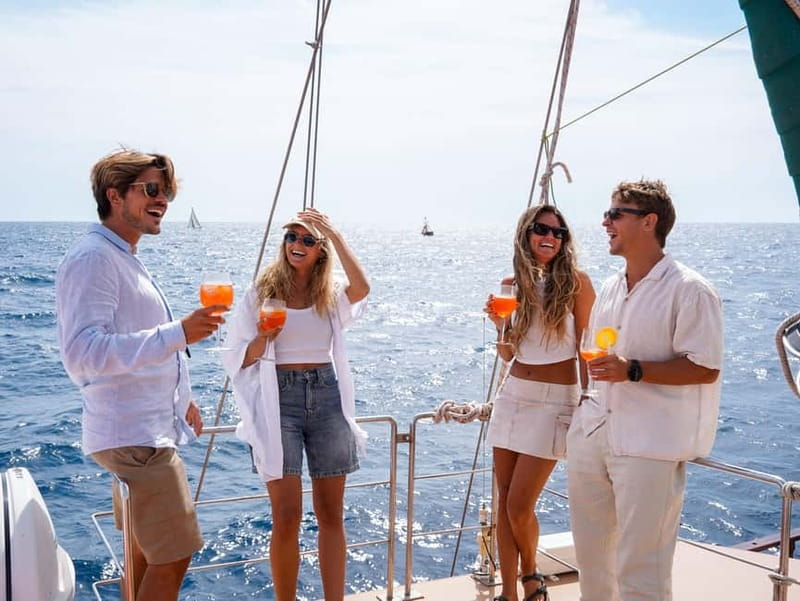 Barcelona: Sunset Sailing Cruise with Live Music - Live Music at Sea: What to Expect From the Performer