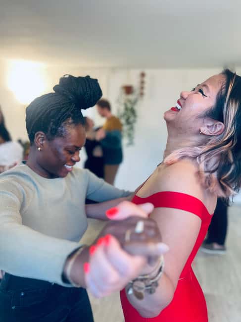 Barcelona: Tango Lesson with Drinks and Video - Where You Go: Tango House Bcn in the Born