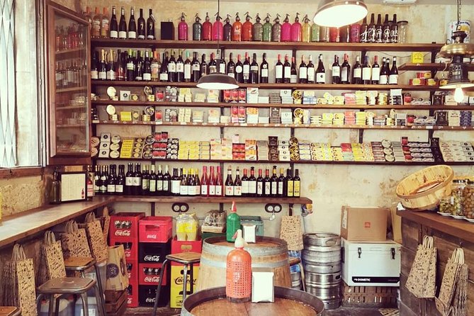 Barcelona Tapas & Wine Experience as a Local at Hidden Wineries - The Gothic Quarter opener: tapas where the streets explain the meal