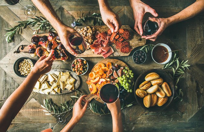 Barcelona Tapas & Wine Private Tour in Traditional Taverns - Five Tavern Stops in Barcelona That Feel Like a Neighborhood Walk