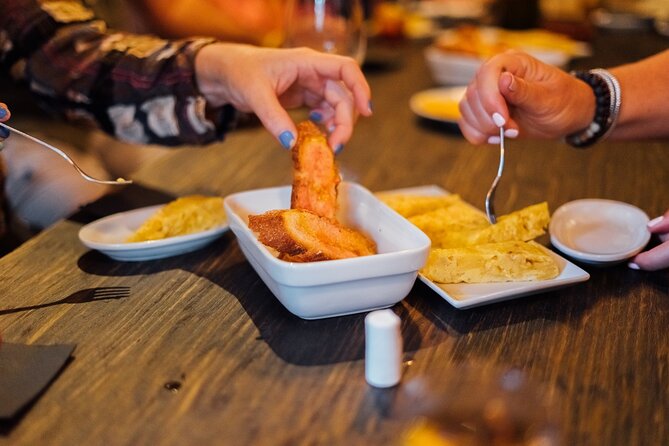 Barcelona Tapas & Wine Walking Tour with Optional Flamenco - The guide factor: why the best part is often the person holding the route