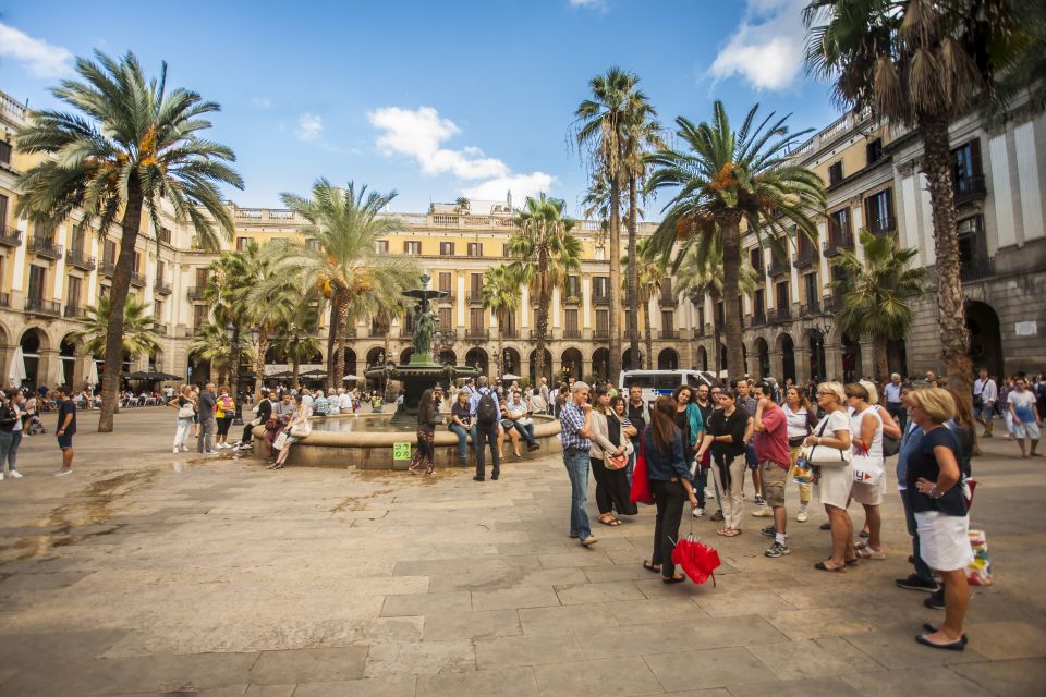 Barcelona: “The Shadow of the Wind” Literary Walking Tour - Gothic Quarter time: streets you can actually picture in your head