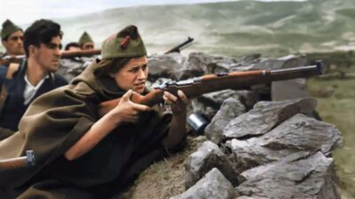 Barcelona: The Spanish Civil War Historical Walking Tour - Wireless tour guiding and that small 1€ add-on
