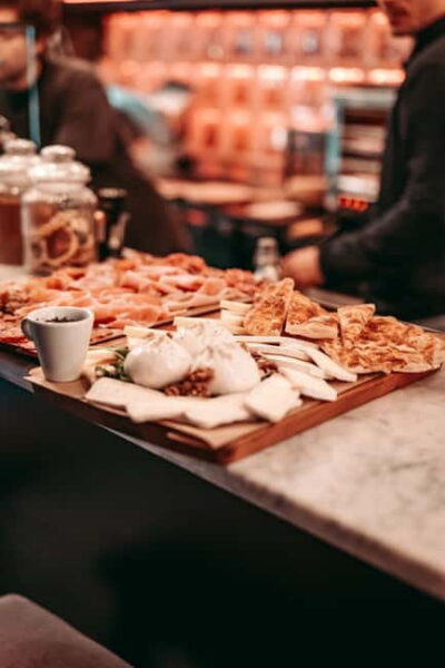 Barcelona: Tipsy Tapas & History Tour in the Gothic Quarter - Meeting points near the Old City: Plaza de George Orwell or Plaza Real
