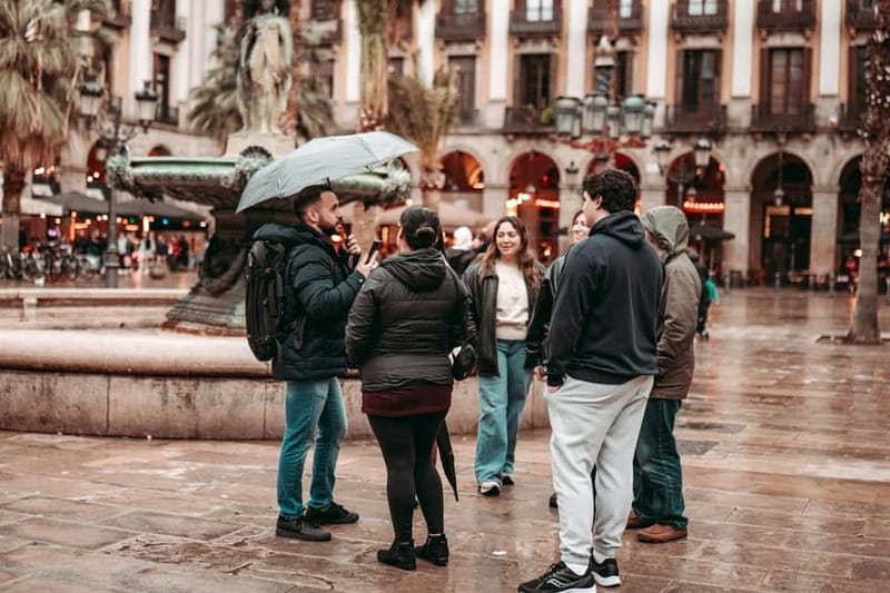 Barcelona: Tipsy Tapas & History Tour in the Gothic Quarter - Stop 2: a colorful historic bar where sweet, salty, and sea show up