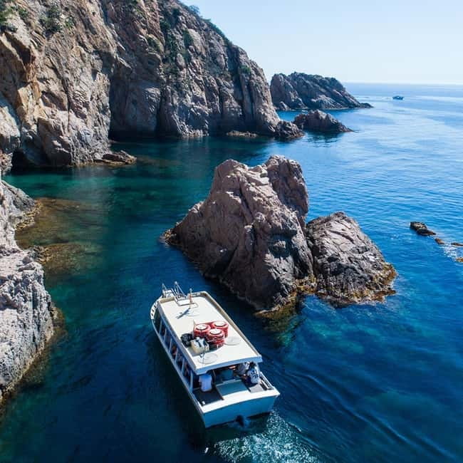 Barcelona: Tossa de Mar & Costa Brava boat, very small group - Key highlights in a nutshell