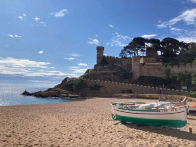 Barcelona: Tossa de Mar & Costa Brava boat, very small group - Getting to Tossa de Mar: Van Comfort and Easy Meeting Points