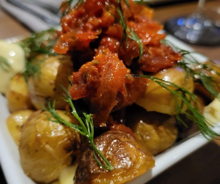 Barcelona: Wine Tasting and Tapas 5-Course Pairing Dinner - Room Comfort and Pace: The Stuff That Changes the Feel