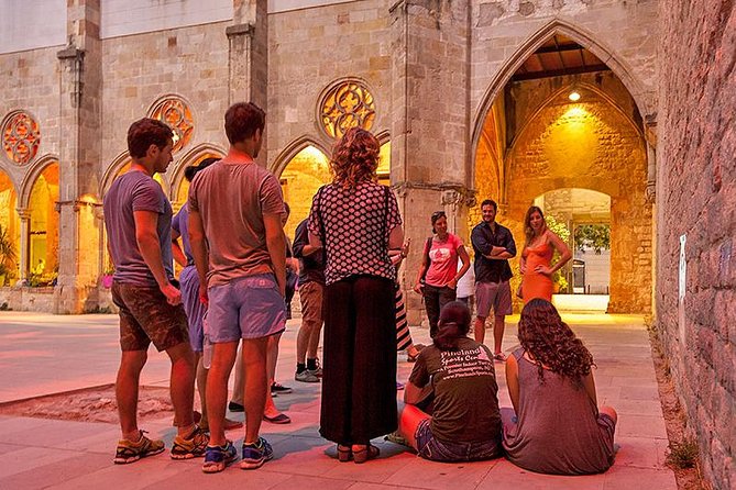 Barcelona's Dark History Night Tour - Medieval punishments and public executions: expect a dark but structured story