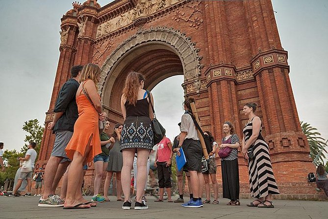Barcelona's Dark History Night Tour - Cemeteries and punishment: a surprising link you’ll hear explained