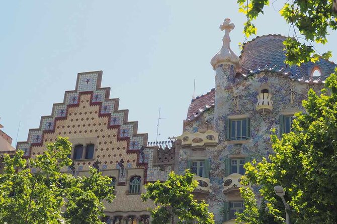 Barcelona's Original Bike Tour in English - Pace and Comfort: Who This Tour Fits Best