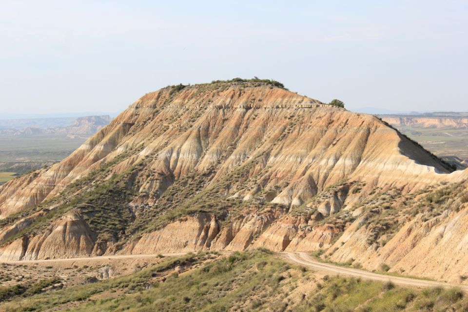 Bardenas Reales: Guided tour in 4x4 private vehicle - Languages and guide style: how to make sure you get what you want