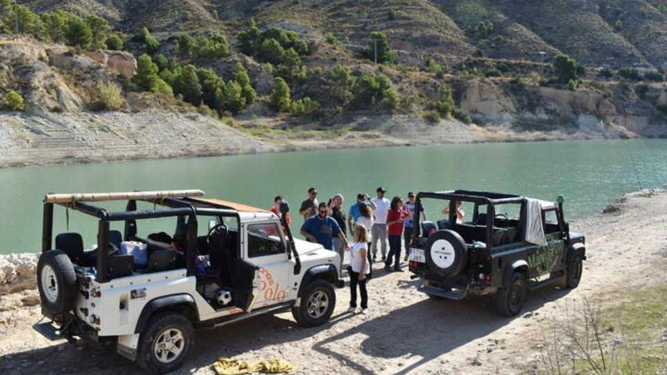 Benidorm: Guided Jeep Trip to Guadalest and Algar Falls - Guadalest Village Break: Tapas Snacks With Big Hill Views