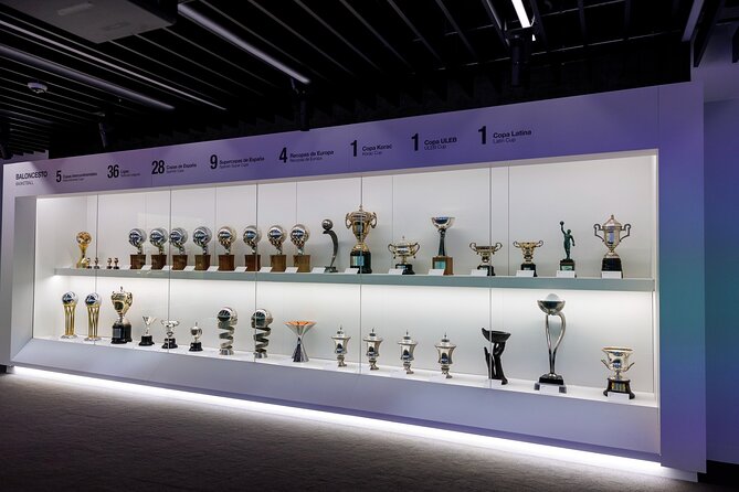 Bernabeu Stadium & Real Madrid Museum Guided Tour - Group tour pacing: what it feels like in real time