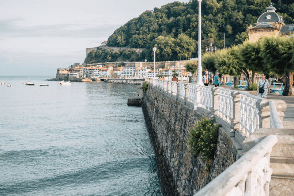 Bike Tour in San Sebastian - Donostia end-to-end: the smart way to get your bearings fast