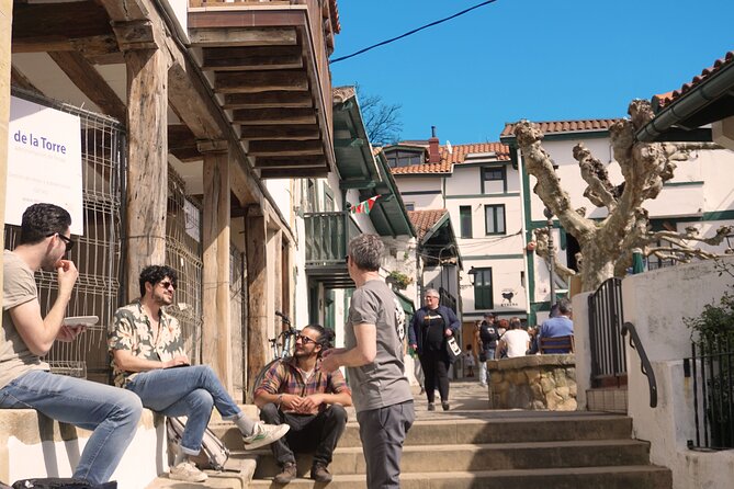 Bike tour with Pintxos & Drinks in Getxo (Scenic Bilbao Seaside) - Pintxos, Wine, and Drinks: Eating Like a Local Without Guessing