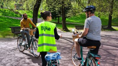 Bilbao: City Highlights Guided Bike Tour - Meeting Bilke Bilbao and getting rolling with a helmet on