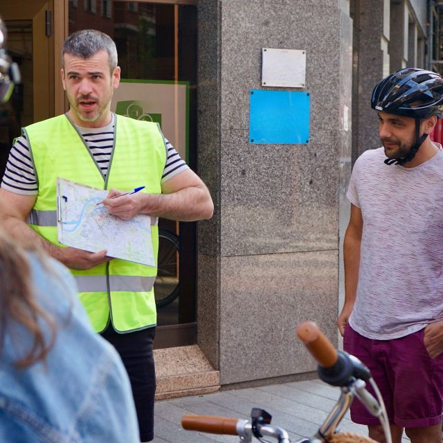 Bilbao: City Highlights Guided Bike Tour - How the included gear and setup affect your experience