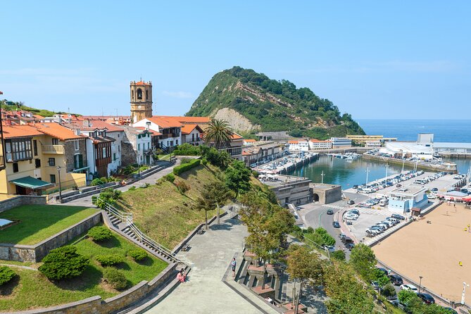 Bilbao: Excursion to San Sebastian, Hondarribia, Hendaye and Getaria - Group size, comfort, and the language setup: what to expect