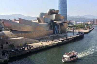 Bilbao, Guggenheim and Gaztelugatxe from San Sebastian - San Juan de Gaztelugatxe: the hike is the whole experience