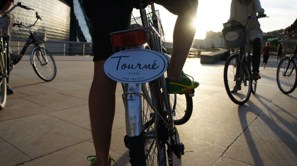 Bilbao: Guided Highlights Small Group or Private E-Bike Tour - How the Guides Make It Feel Local: Willie, Oskar, Roberto, and More