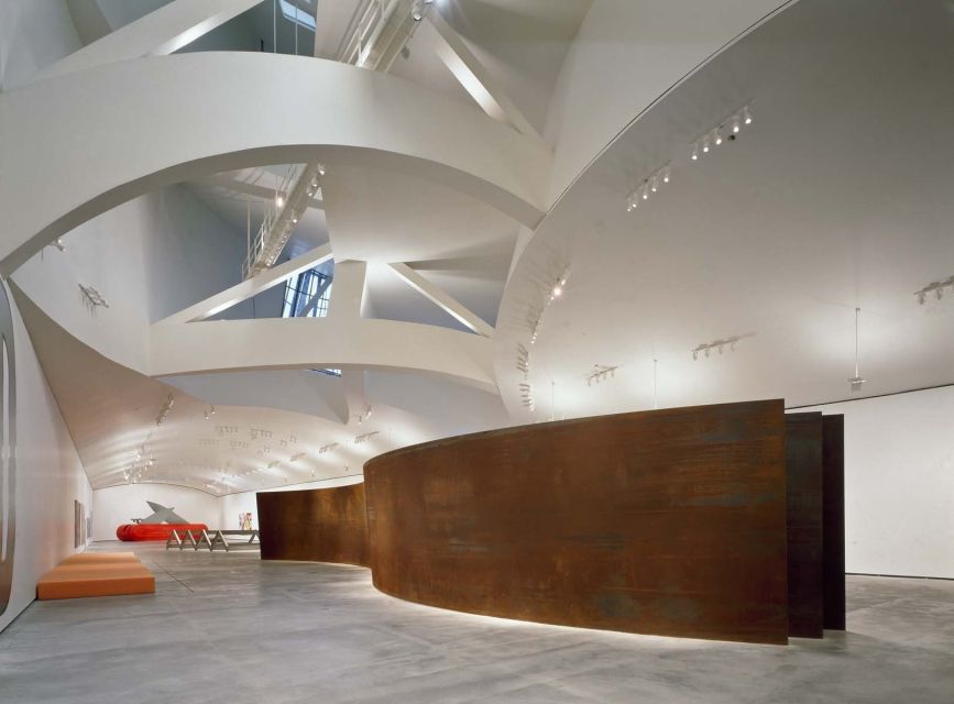 Bilbao: Private & Exclusive Guggenheim Museum Guided Tour - Price and value: when $271 for a private group makes sense