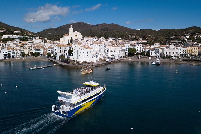 Boat through Cap de Creus and Port Lligat visit Cadaqués 1H30 - Cadaqués walk time: White houses, Art Nouveau surprises, and Santa Maria’s gold-leaf altarpiece