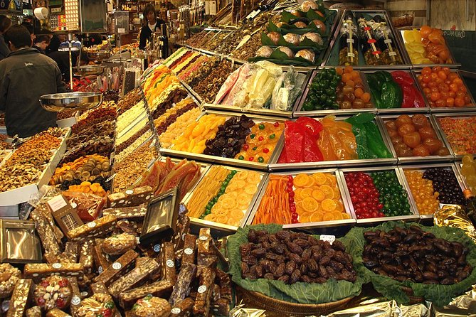Boqueria & St Caterina Markets with Food & Tapas Small Group Tour - Drinks and pairing: more than a random add-on