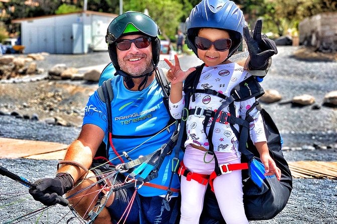 BRONZE tandem paragliding flight in South Tenerife, free pick up - The tandem flight: what you’ll do while your pilot handles everything