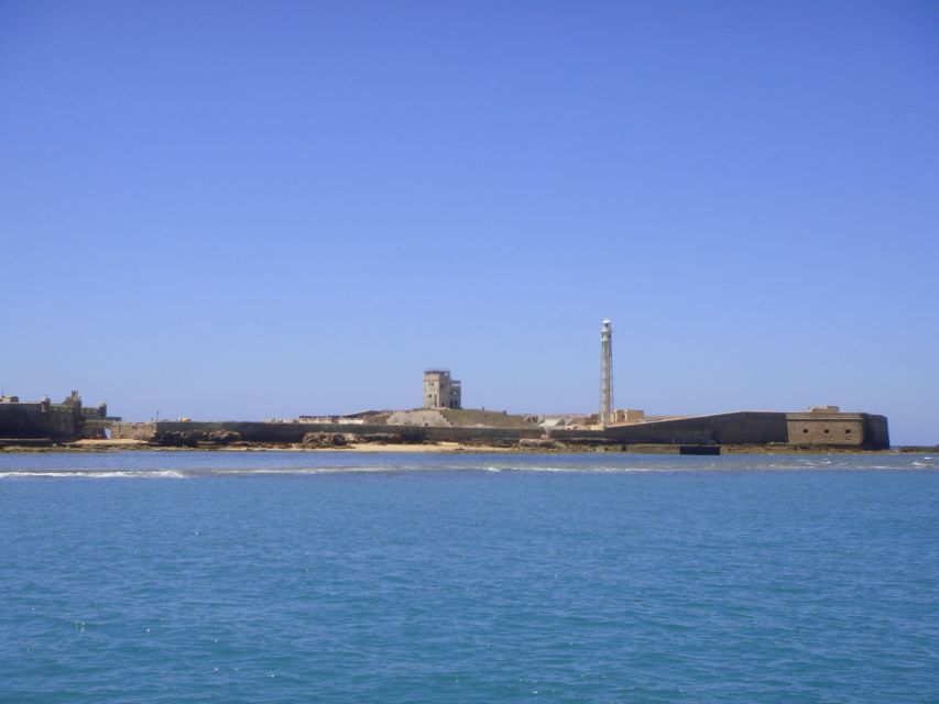 Cádiz: Bay of Cádiz Catamaran Tour with Host - Onboard bar and DJ option: comfort without fuss