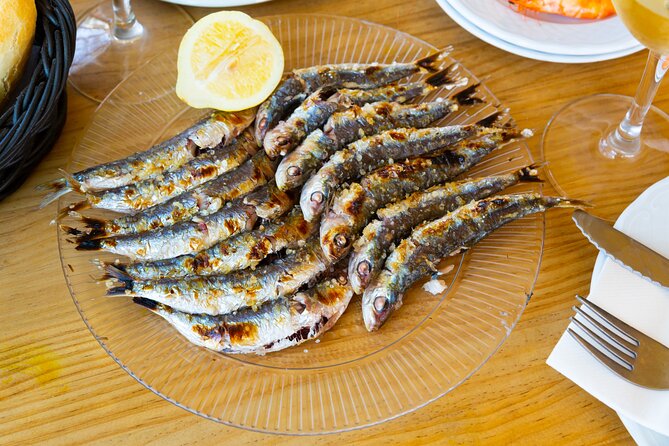 Cadiz Food Tour: Tapas, Drinks and Delights with a Local - Key highlights