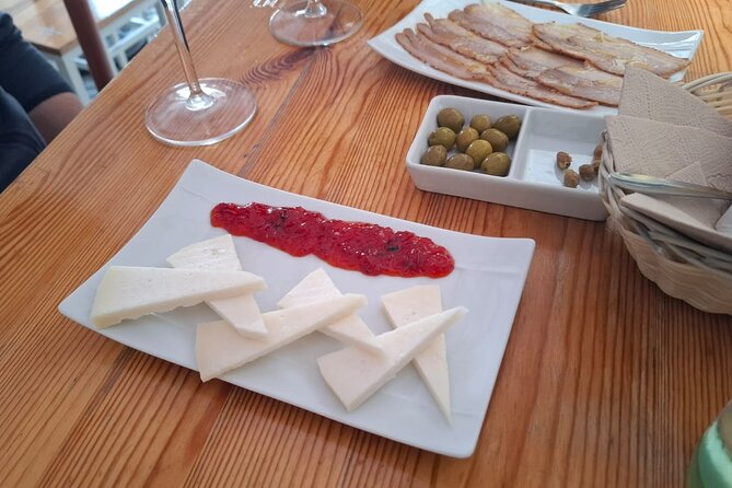 Cadiz Food Tour: Tapas, Drinks and Delights with a Local - Getting Your Bearings at Cádiz City Hall (Plaza de San Juan de Dios)