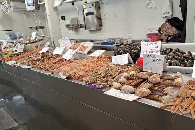 Cadiz Food Tour: Tapas, Drinks and Delights with a Local - Passing Torre Tavira and Stopping for Sweet Treats (Bakery Founded in 1961)