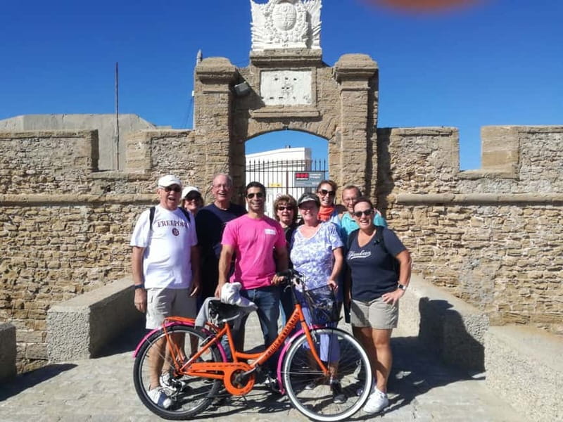 Cádiz: Guided Bike Tour - Meeting San Juan de Dios Square and getting rolling fast