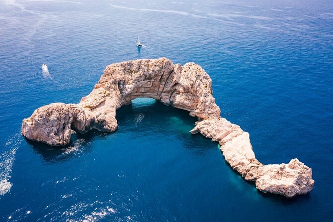 Cala Salada and Unspoiled North Beach Tour. Snorkelling and Aquarium - Cala Saladeta: a photographed beach break with flexible enjoyment