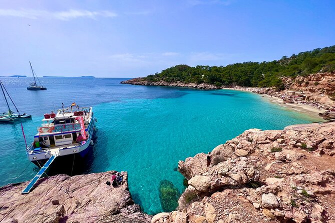 Cala Salada and Unspoiled North Beach Tour. Snorkelling and Aquarium - Aquarium Cap Blanc: short visit, easy choice, and you’re right there