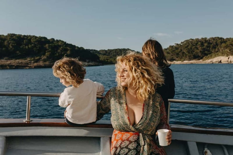 Cala'n Bosc: 3.5-Hour South Coast Sightseeing Boat Trip - Key things to know before you go