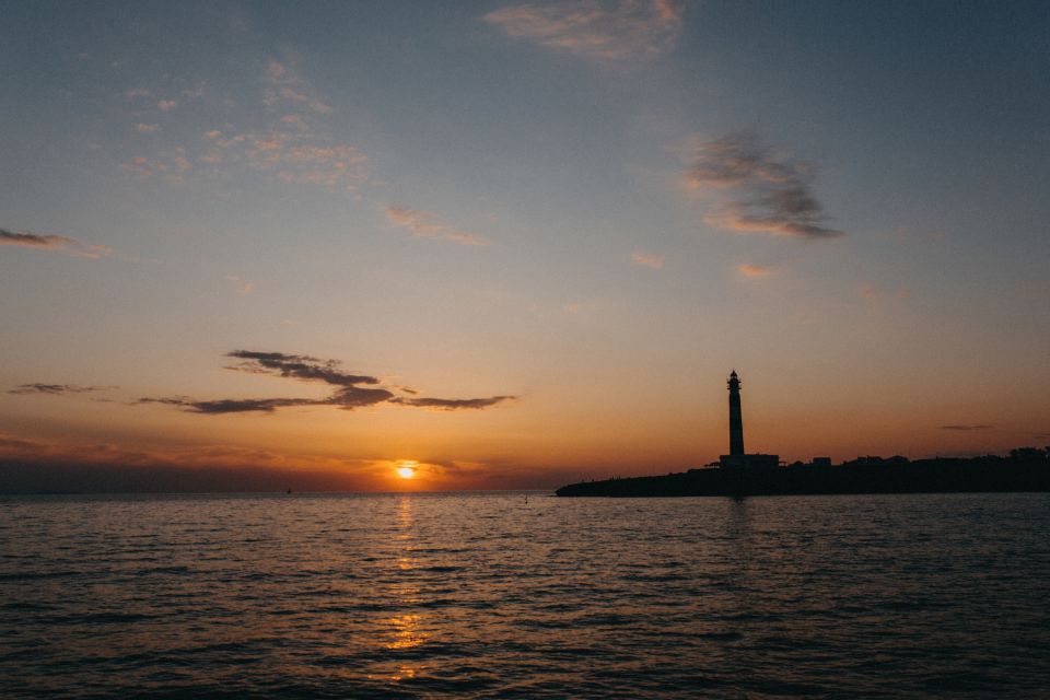 Cala'n Bosch: 2-Hour Sunset Sightseeing Tour - Quick hits: what makes this sunset cruise work
