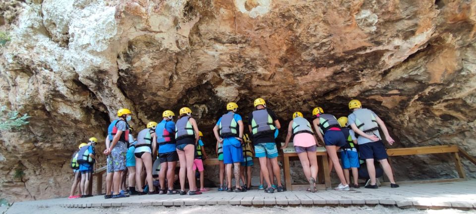 Calasparra: Almadenes Canyon Rafting with Caves and Rock Art - Another river moment: more sailing through Almadenes Canyon (30 minutes)
