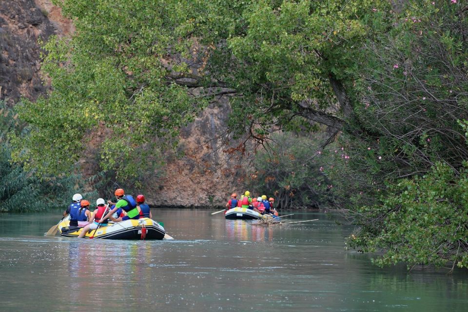 Calasparra: Almadenes Canyon Rafting with Caves and Rock Art - Cave of the Otters: what you’re really seeing from the boat