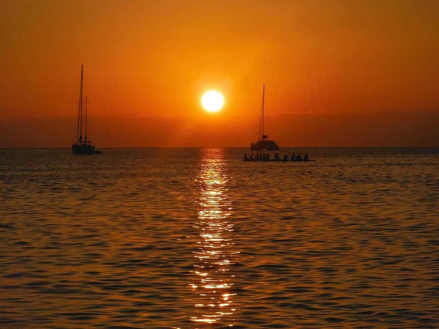 Calpe: Boat Tour with Sunset Option & DJ - What you’ll see along the Calpe coastline (and how to plan for it)